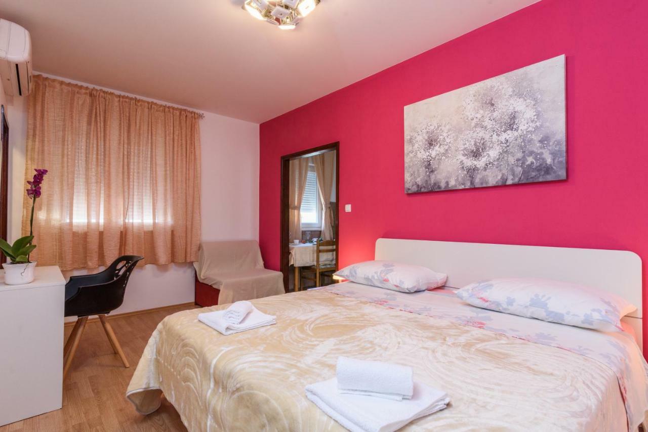 Accommodation Mamut Trogir Exterior photo