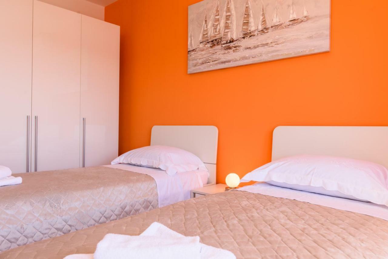 Accommodation Mamut Trogir Exterior photo