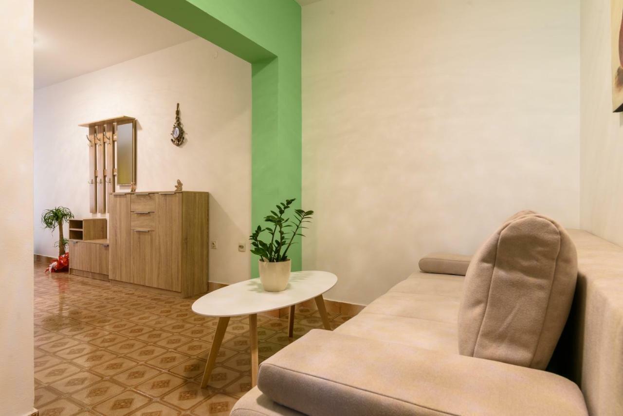 Accommodation Mamut Trogir Exterior photo